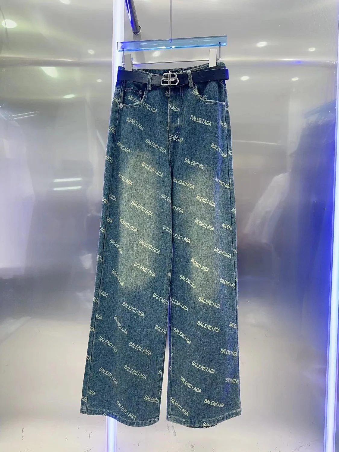 Logo wide leg jeans - Ultra-Collectible