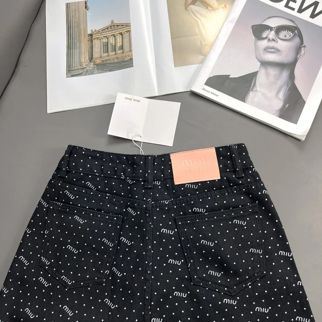 Polka dot logo lettering jeans - Ultra-Collectible