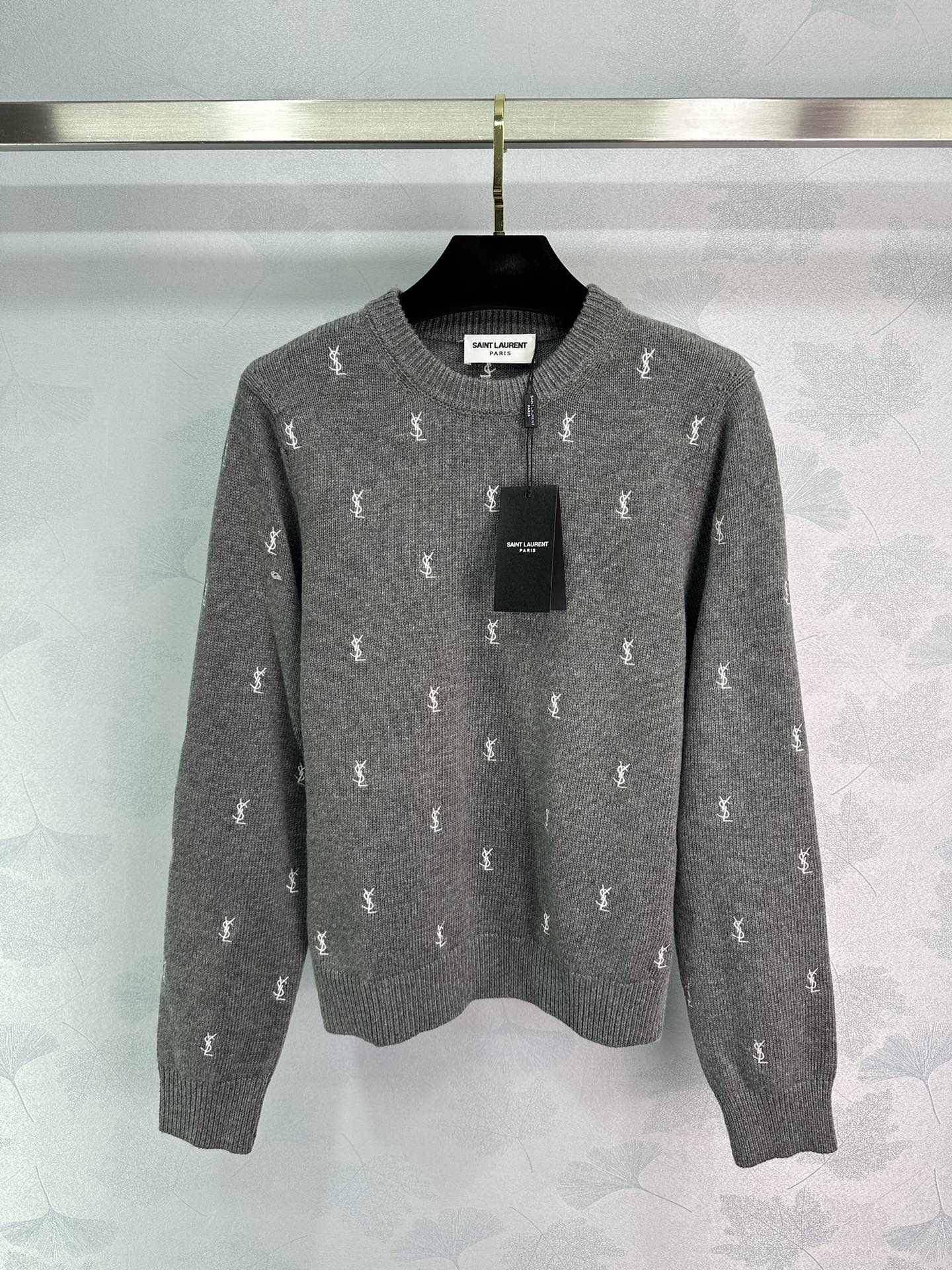 Embroidered crew neck long sleeve sweater - Ultra-Collectible