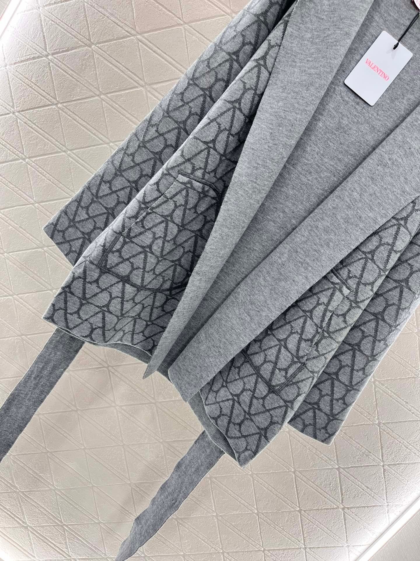 Double-faced hooded jacquard belted cape coat - Ultra-Collectible