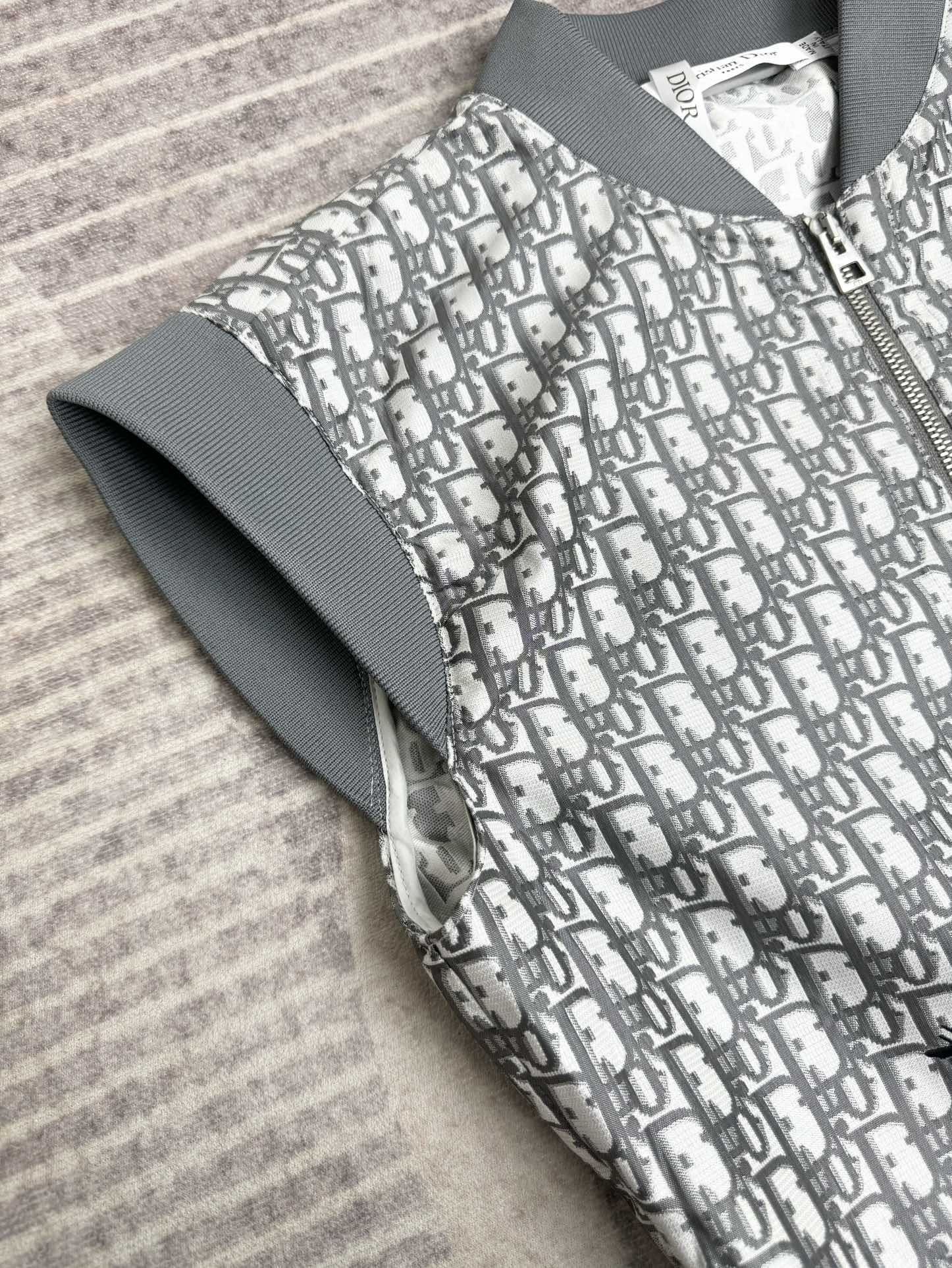 Slim fit presbyopia dress - Ultra-Collectible