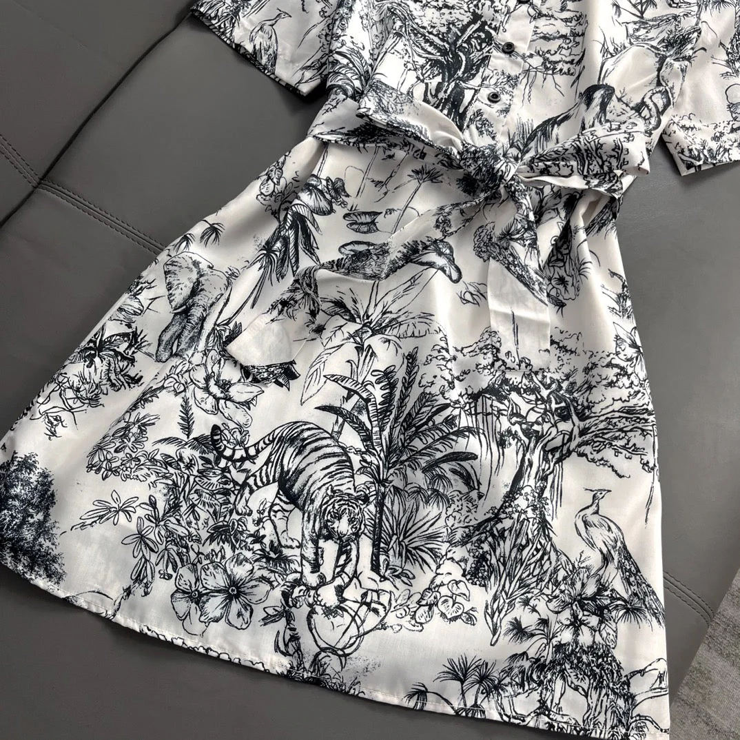 Printed pattern short sleeve dress - Ultra-Collectible