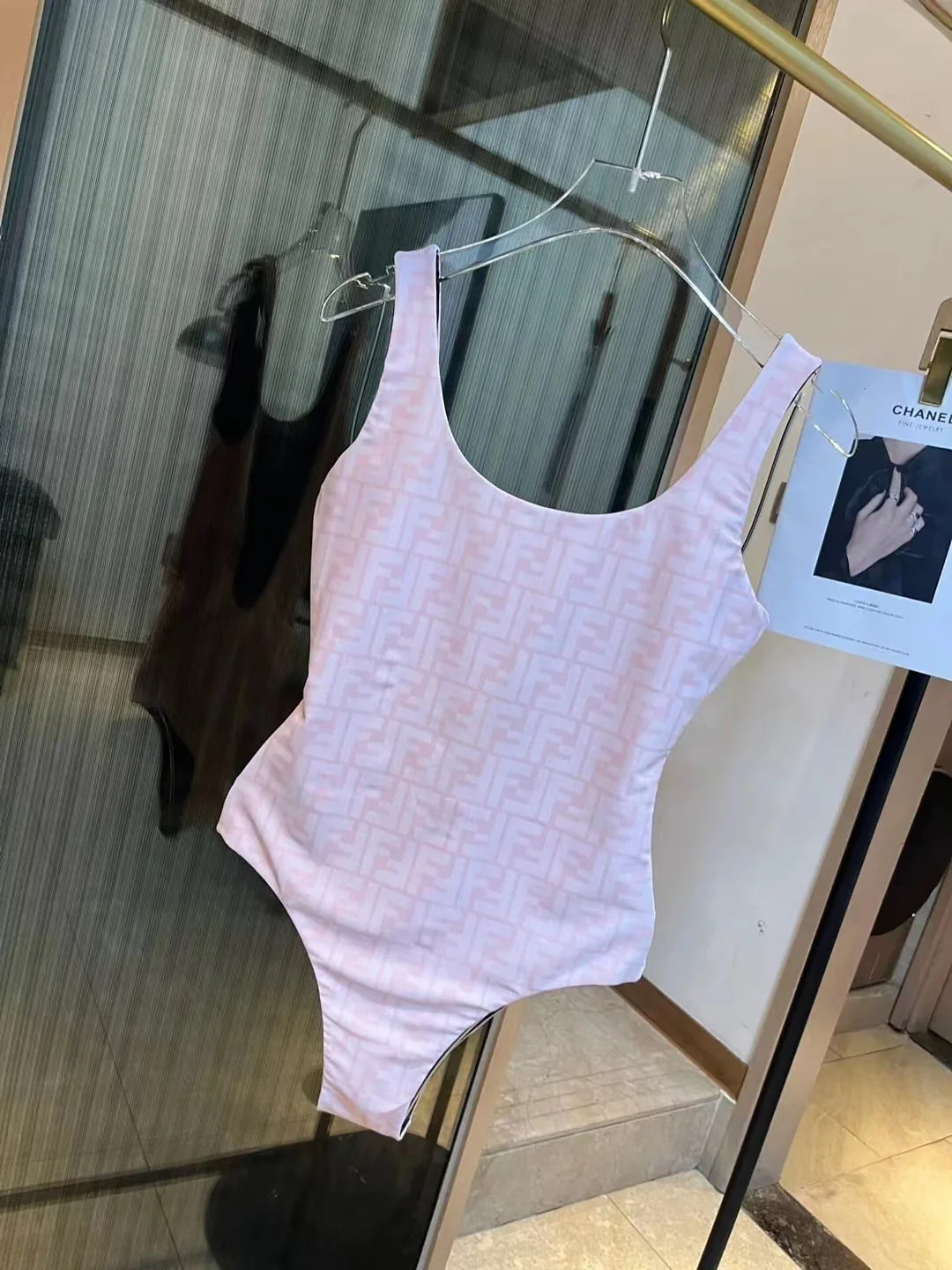 Backless reversible swimsuit - Ultra-Collectible