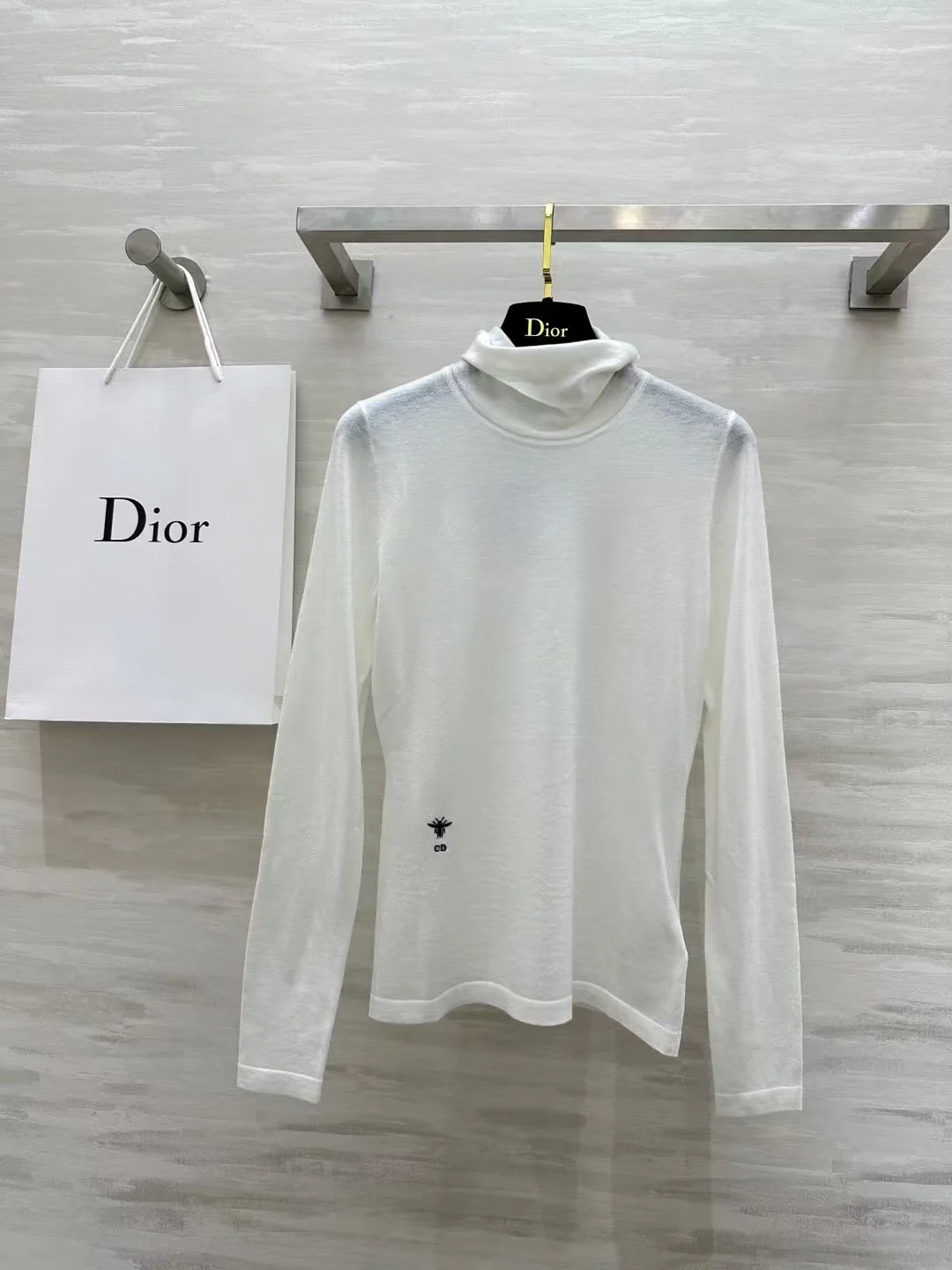 24 new style bee logo embroidery wool knitted bottoming shirt - Ultra-Collectible