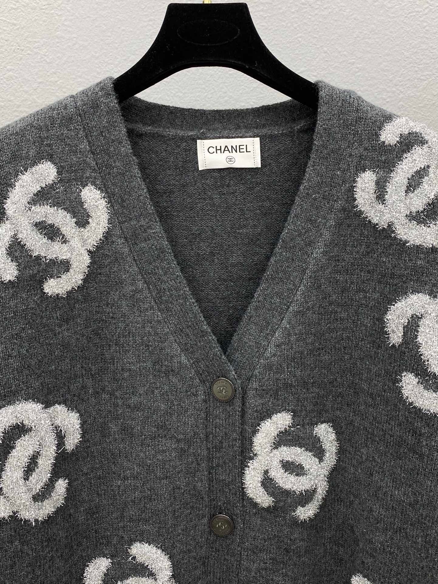 Heavy industry embroidery logo knitting - Ultra-Collectible