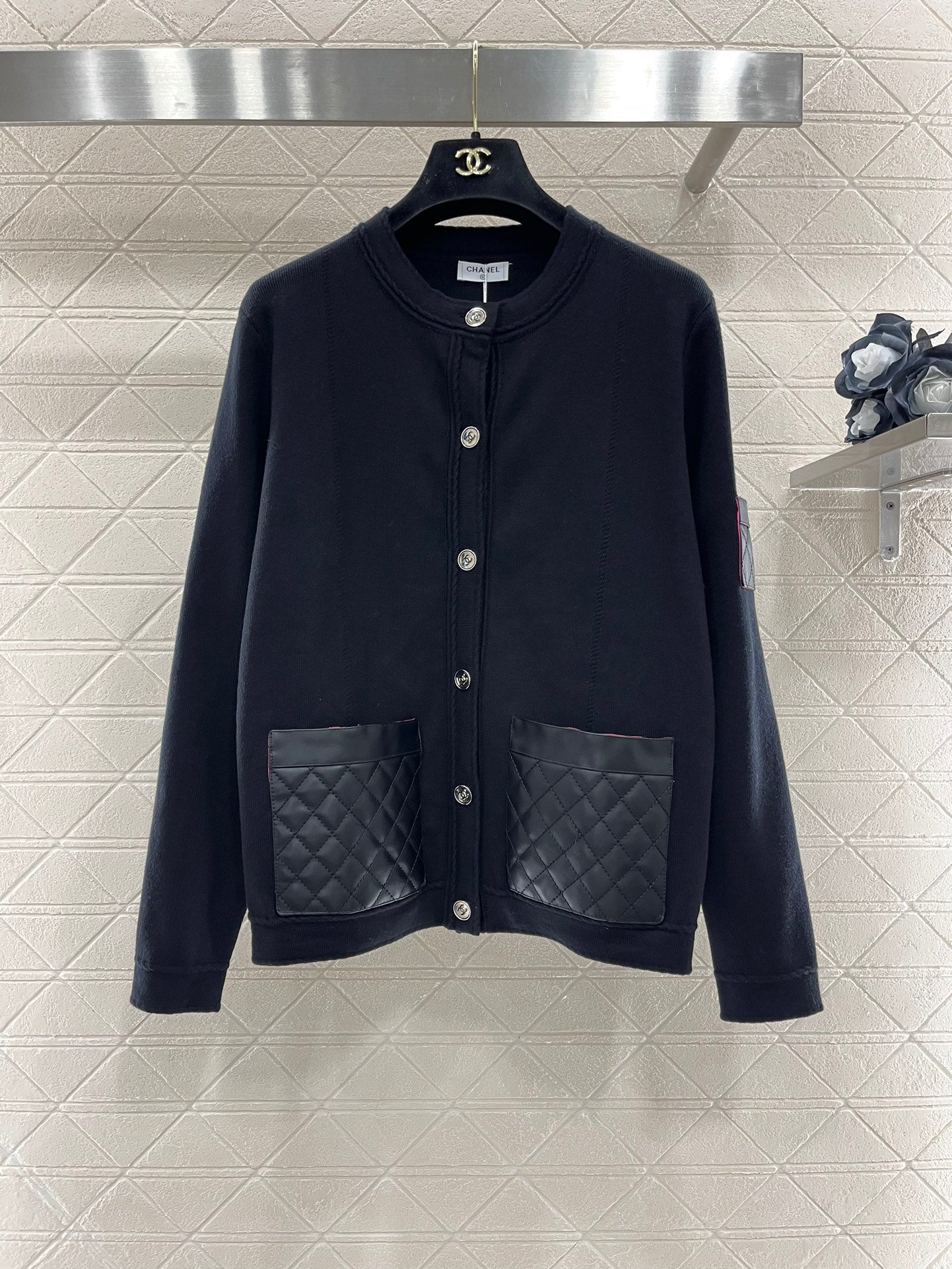 Leather pocket knitted cardigan - Ultra-Collectible