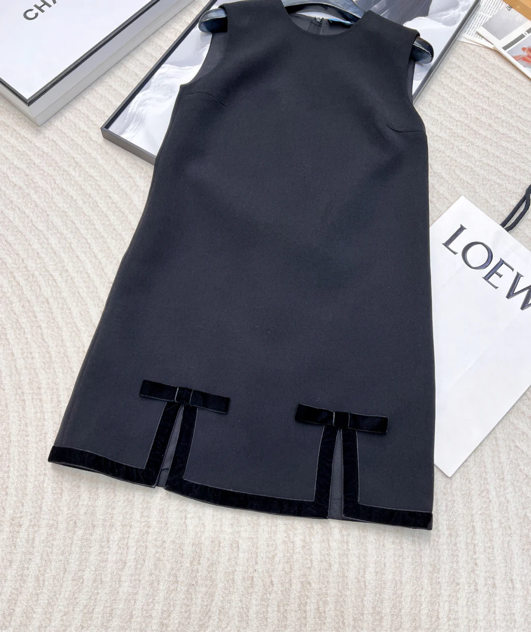 25SS early spring new round neck sleeveless velvet bow dress - Ultra-Collectible