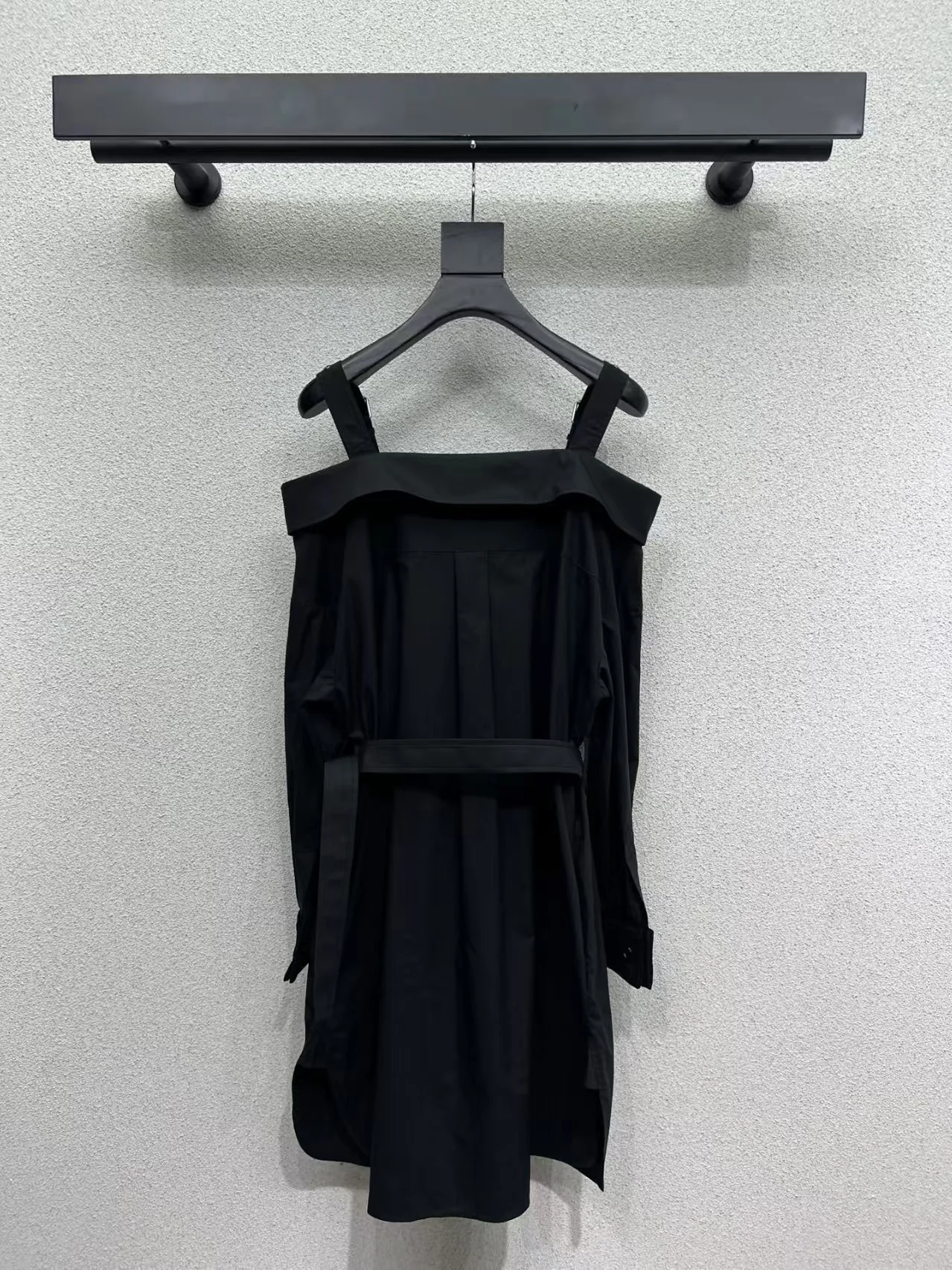 25ss One-shoulder Bee Shirt Style Dress - Ultra-Collectible