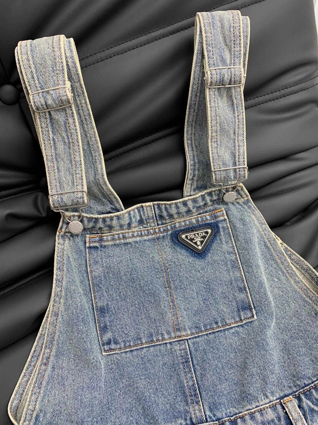 Denim suspender skirt - Ultra-Collectible