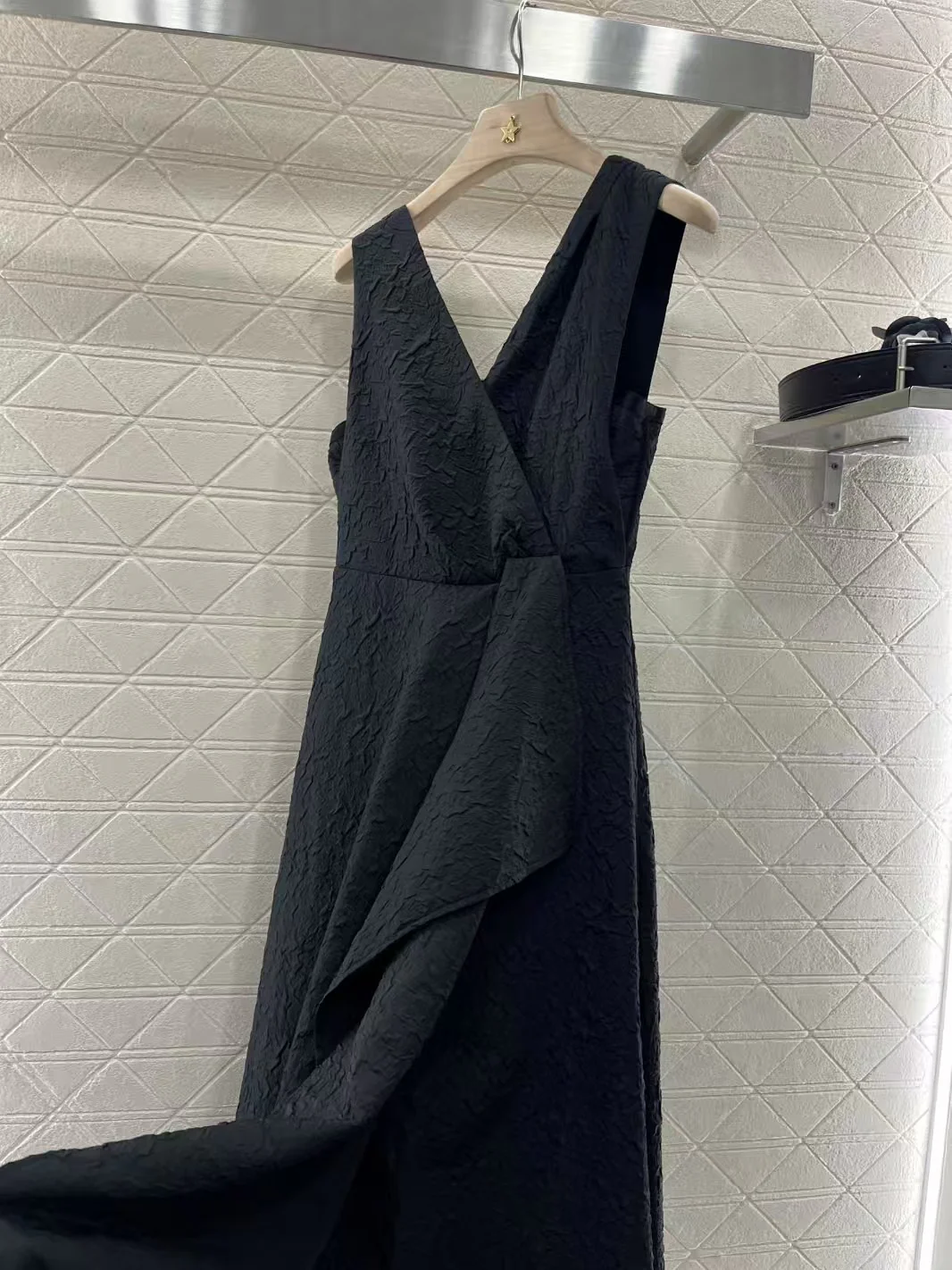 25ss Crossover Belt Dress - Ultra-Collectible