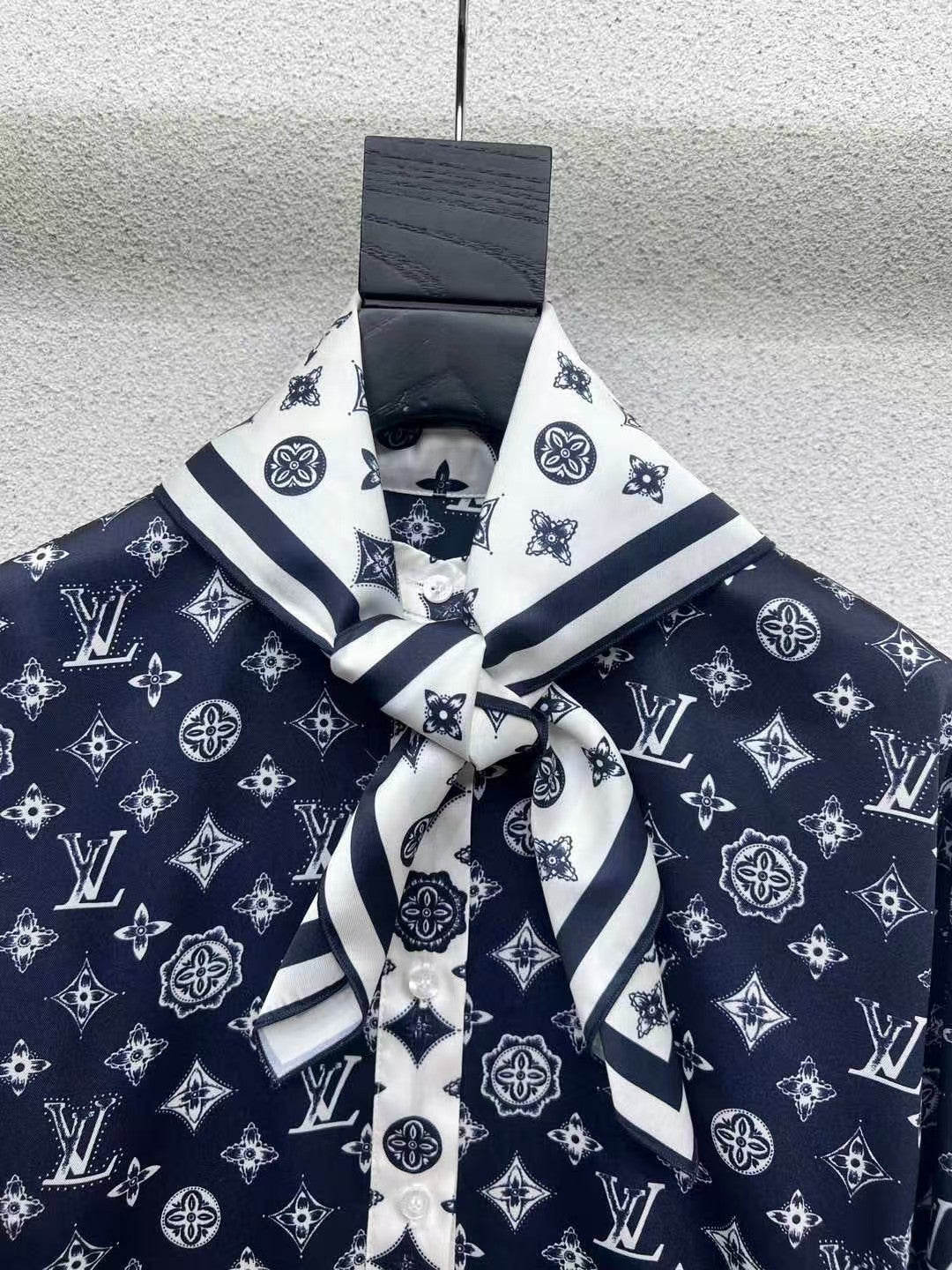 25SS early spring new classic presbyopic letter print stand collar drawstring dress - Ultra-Collectible