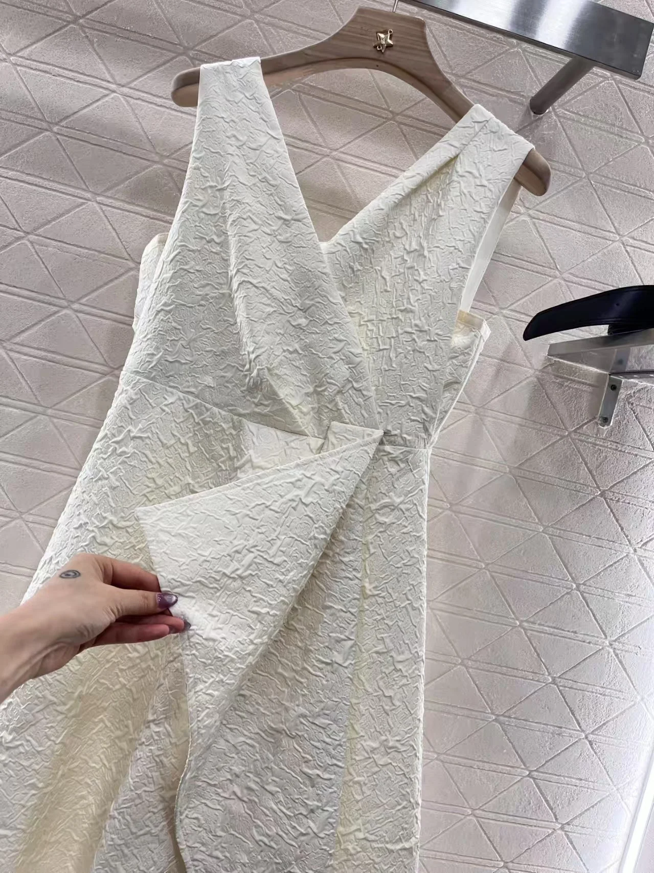 25ss Crossover Belt Dress - Ultra-Collectible