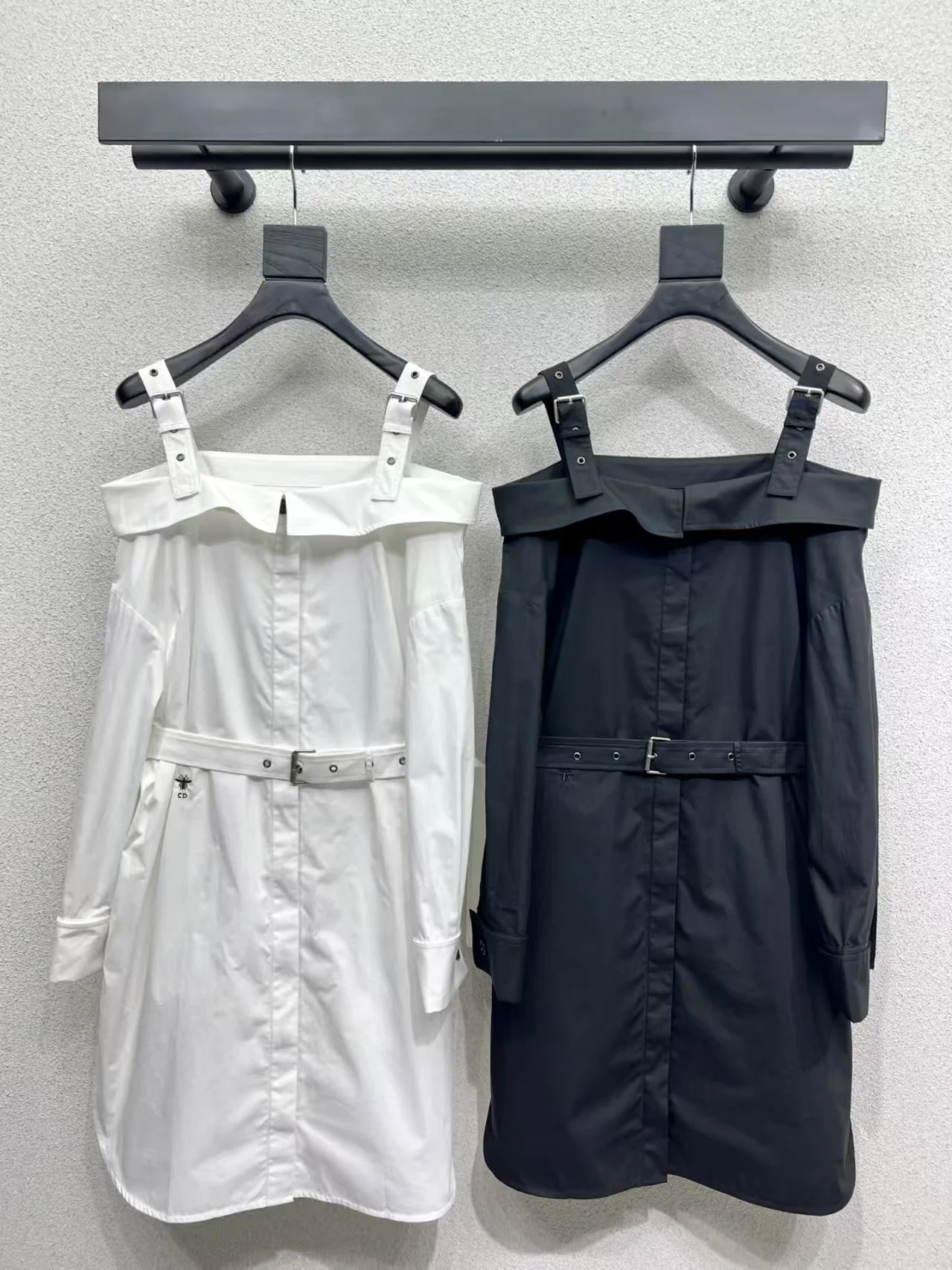 25ss One-shoulder Bee Shirt Style Dress - Ultra-Collectible