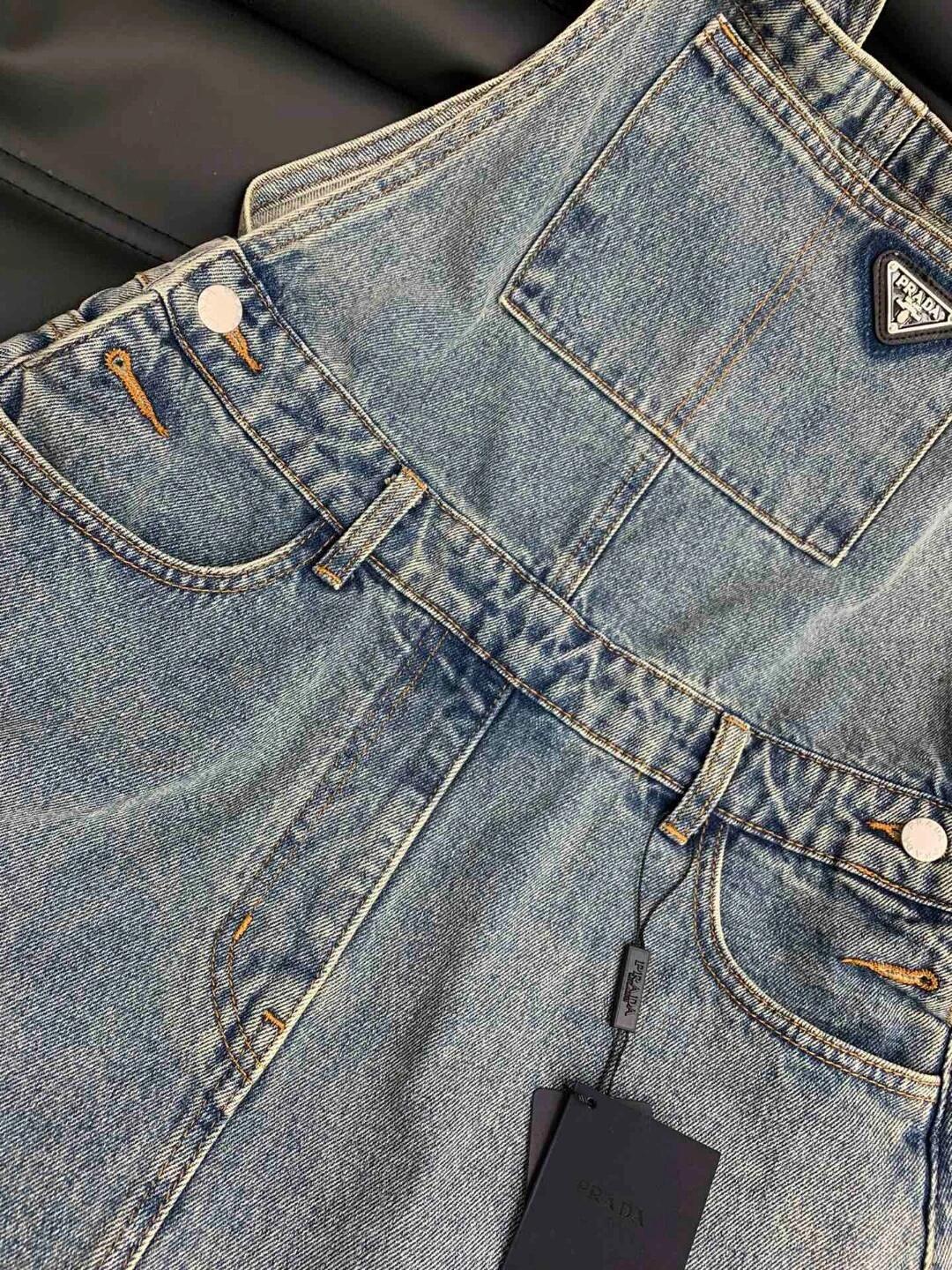 Denim suspender skirt - Ultra-Collectible