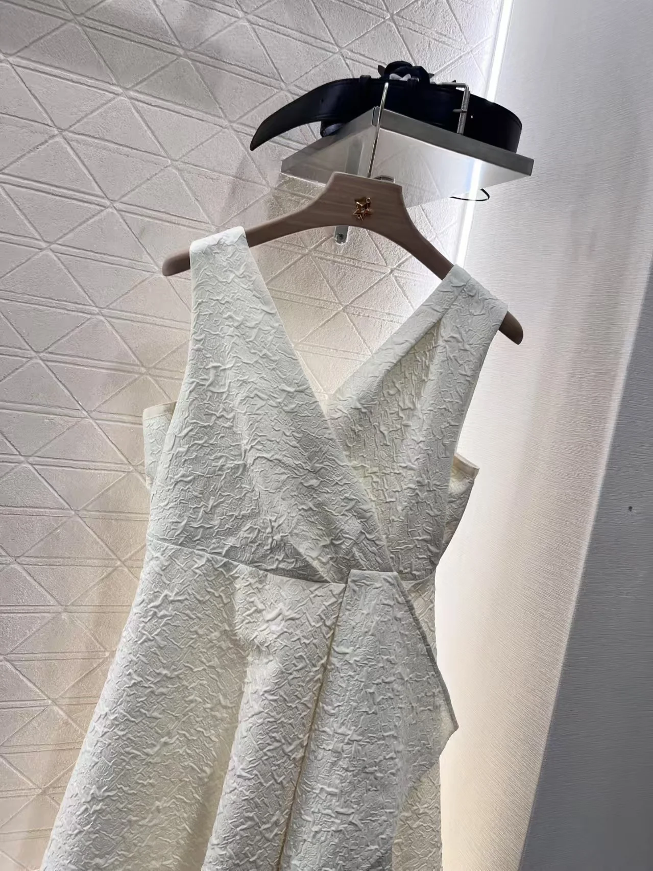 25ss Crossover Belt Dress - Ultra-Collectible