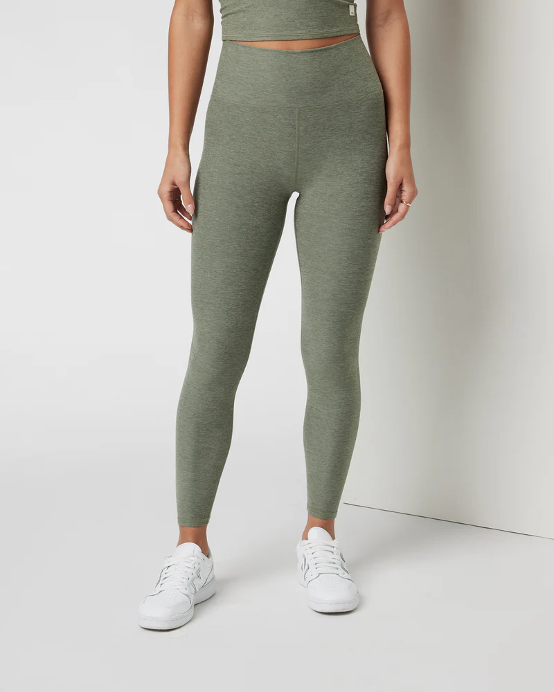 Clean Elevation Legging-Short