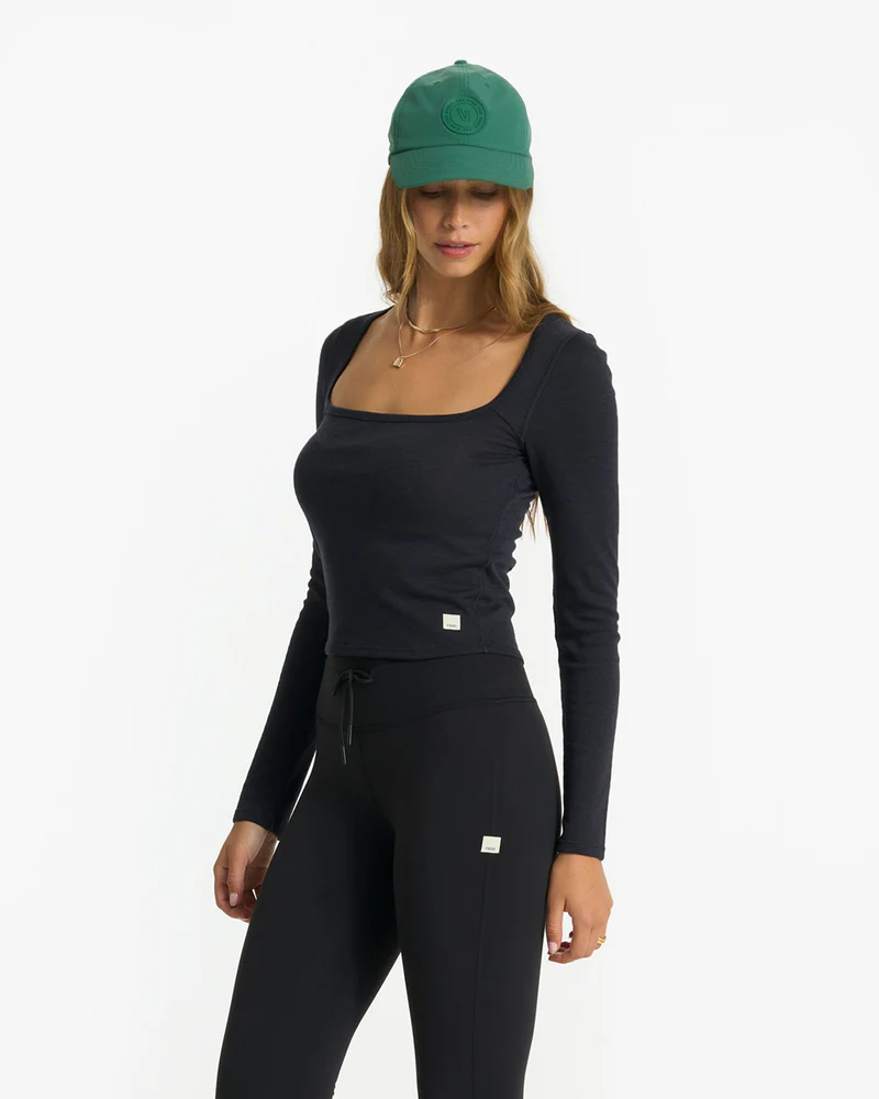 Long-Sleeve Sunrise Square Neck