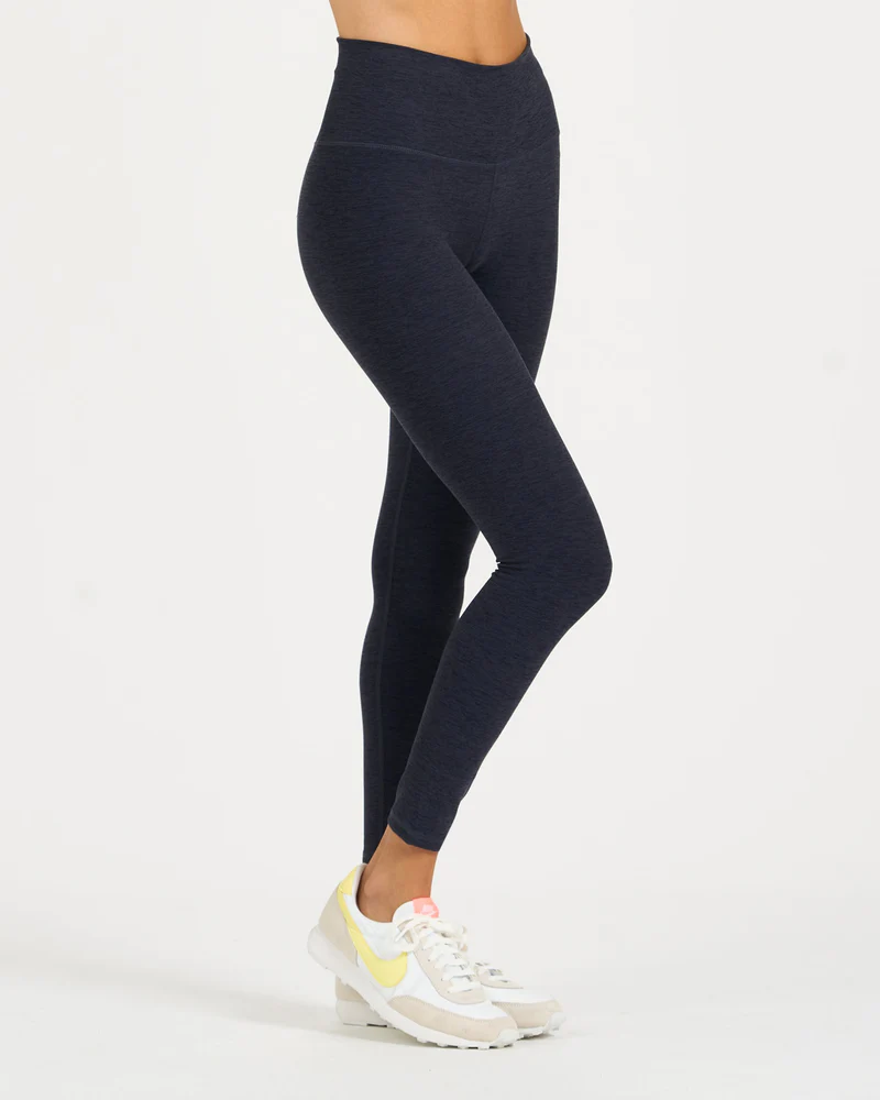 Clean Elevation Legging