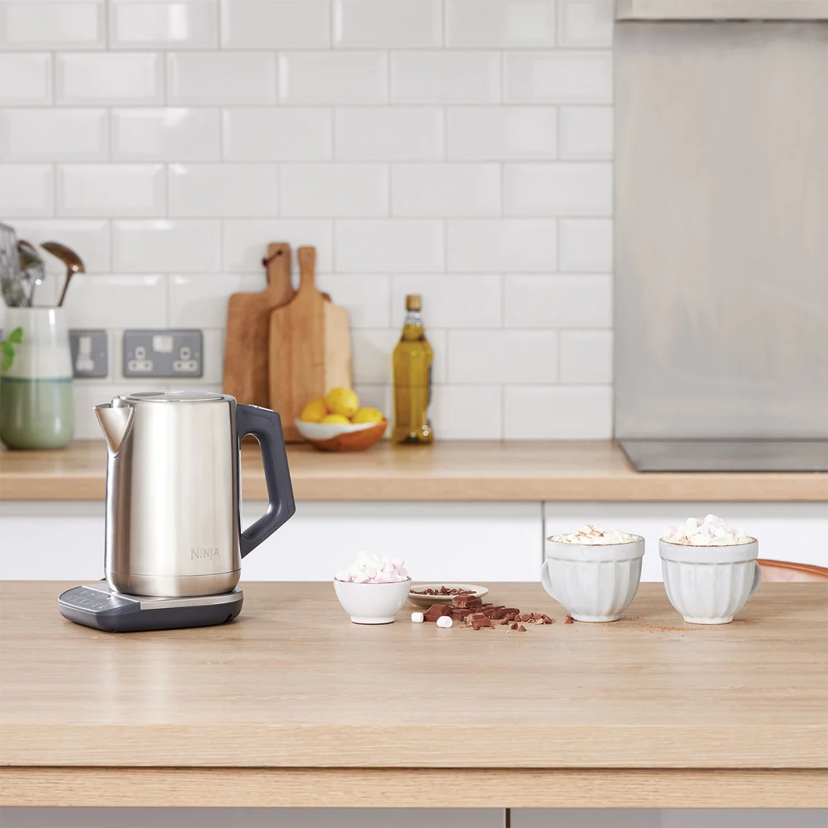 Ninja Stainless Steel Perfect Temperature Kettle, Rapid Boil – KT201UK