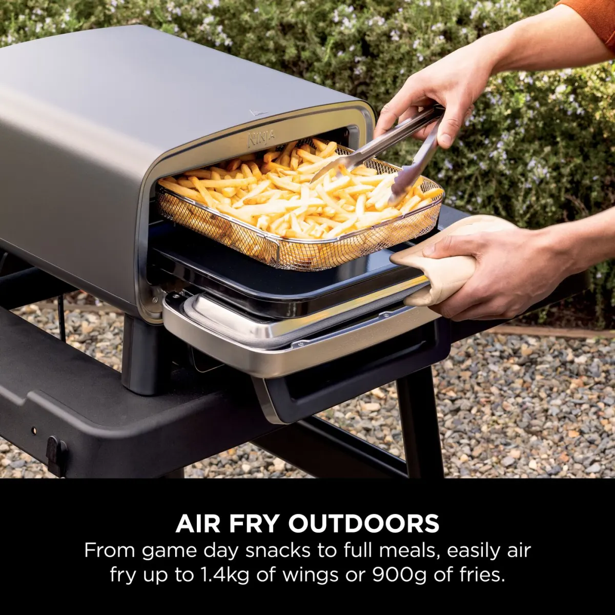Ninja Artisan Electric Outdoor Pizza Oven & Air Fryer MO201UK