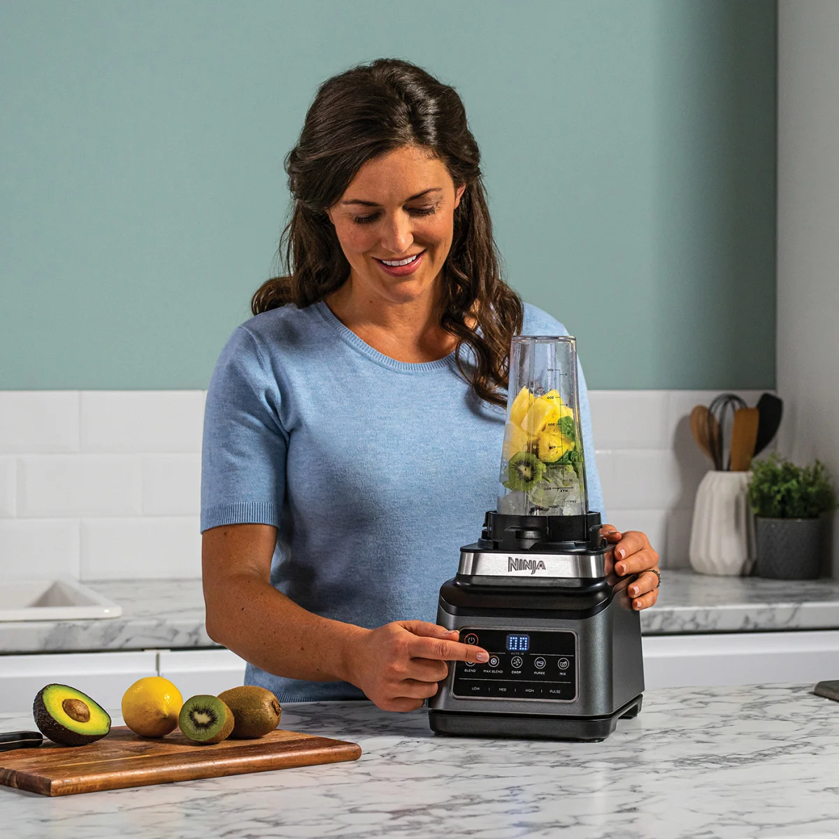 Ninja 3-in-1 Food Processor with Auto-IQ BN800UK