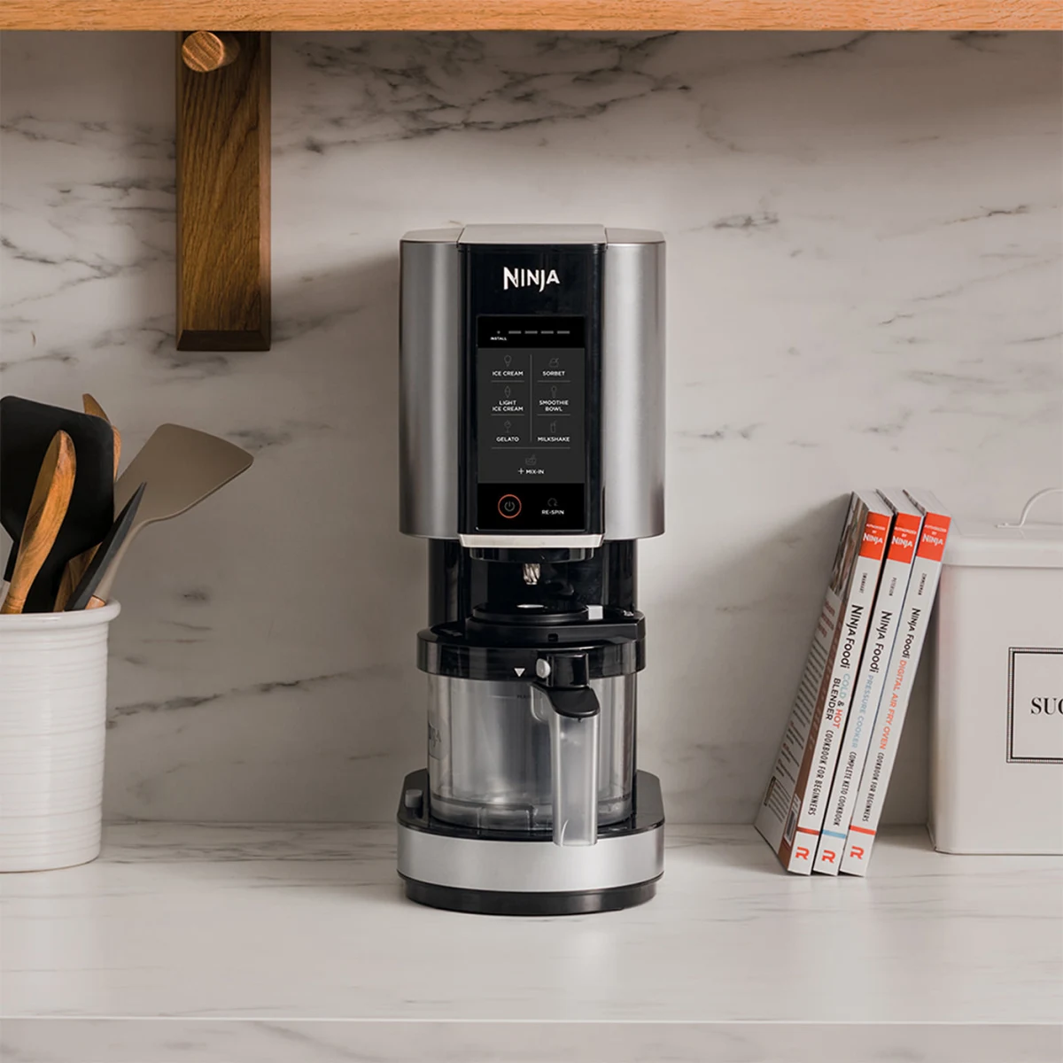 Ninja CREAMi Ice Cream & Frozen Dessert Maker (7 Tub Multi-Coloured Lid Bundle)