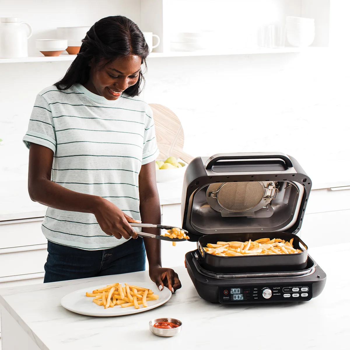 Ninja Foodi MAX Pro Health Grill & Air Fryer Exclusive Accessory Bundle