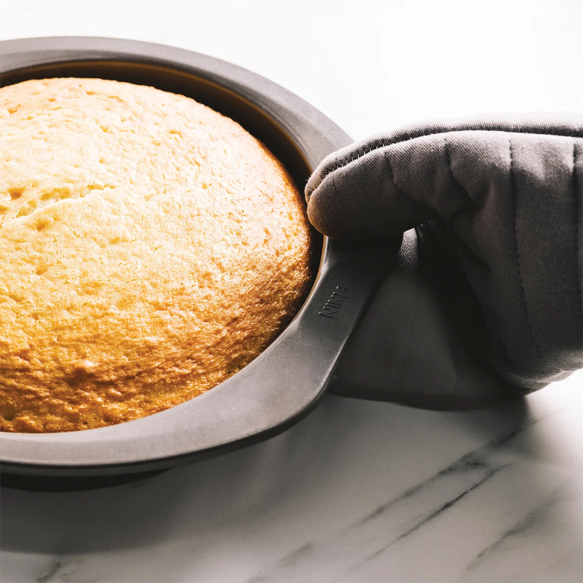 Ninja Foodi ZEROSTICK 8”/20cm Round Cake Tin