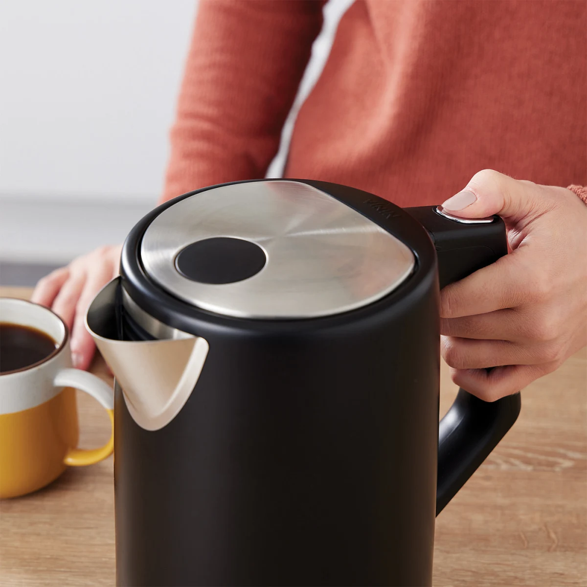 Ninja Black Perfect Temperature Kettle, Rapid Boil – KT200UK