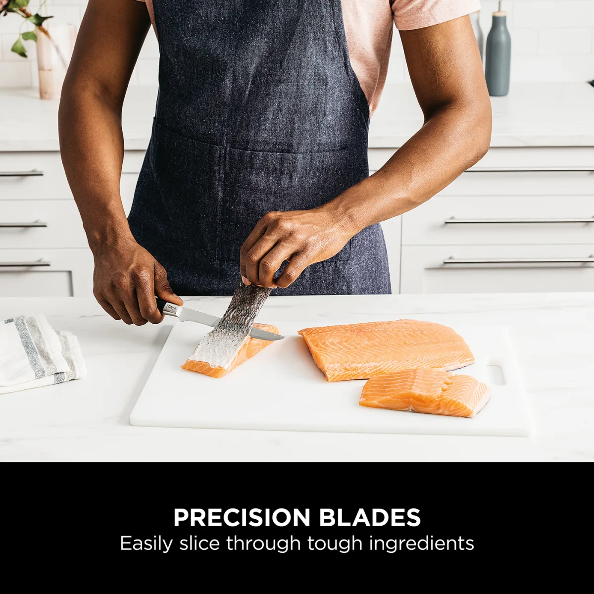 Refurbished Ninja Foodi StaySharp Knife Block with Integrated Sharpener – Deluxe 14-Piece Set K32014EUUKREF