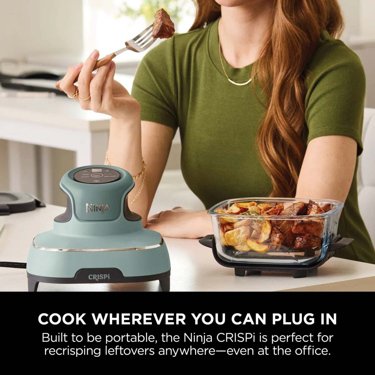 Ninja CRISPi 4-in-1 Portable Glass Air Fryer - Sage & extra TempWare Glass Container Bundle