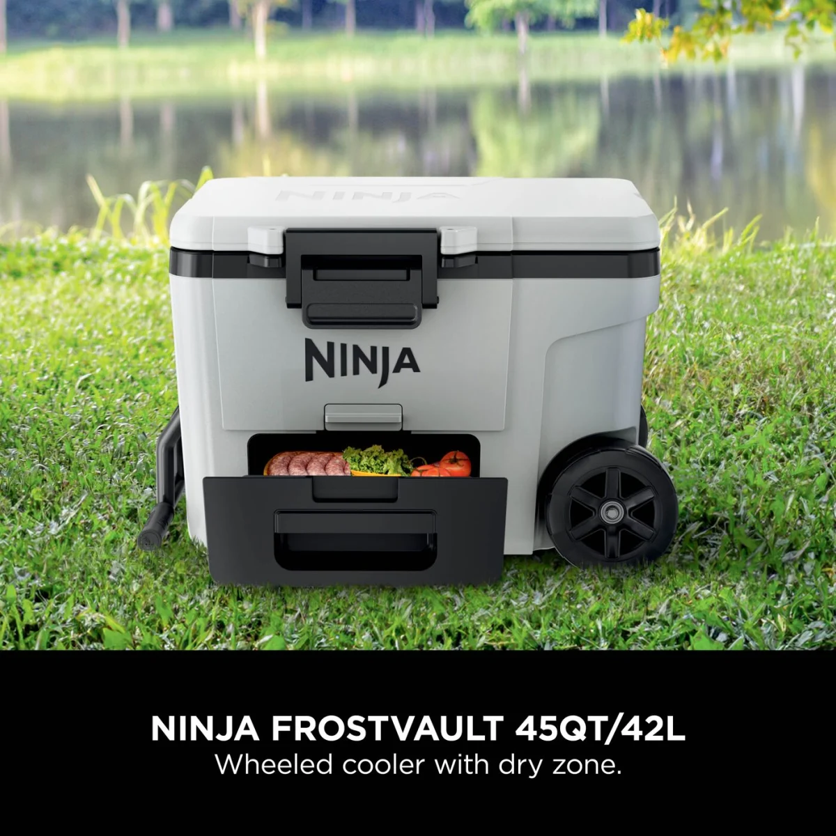 Ninja FrostVault 45QT/42L Wheeled Cooler, Ice Pack & Thirsti Bottle Bundle
