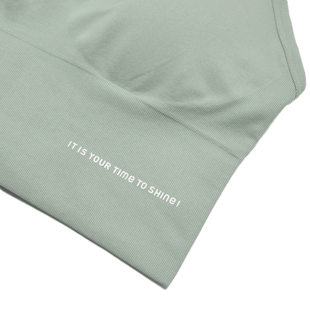 Macymars™ V-neck X-back 4-breasted Sports Bra