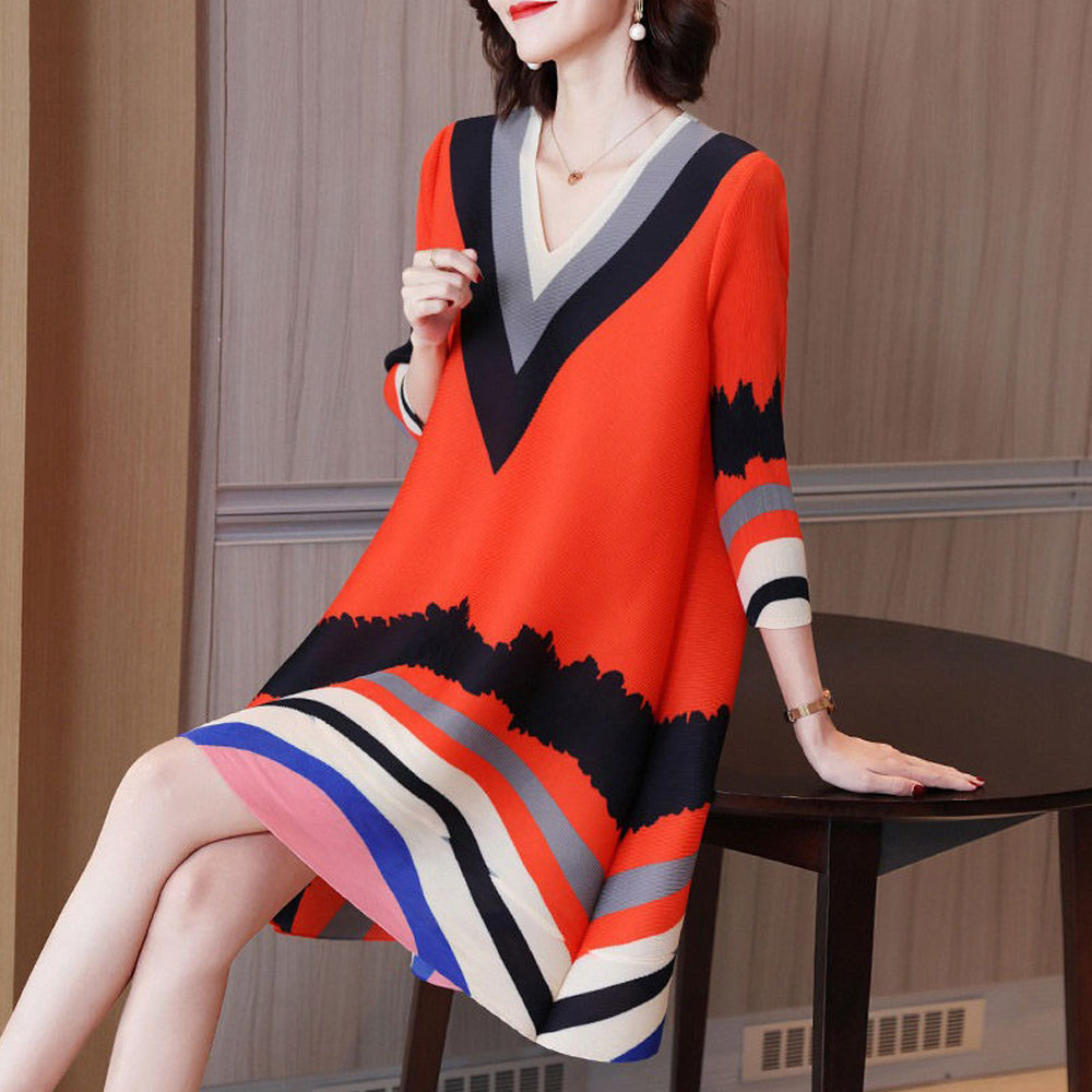 Macymars™ Loose Versatile Retro Three-quarter Sleeve V-Neck Patch Large Size Mid-Length Dress
