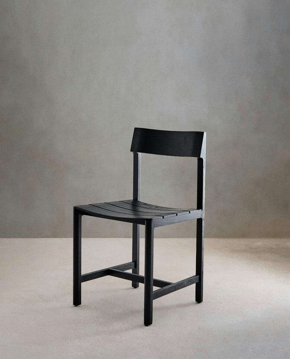 CHAIRS AND FURNITURE