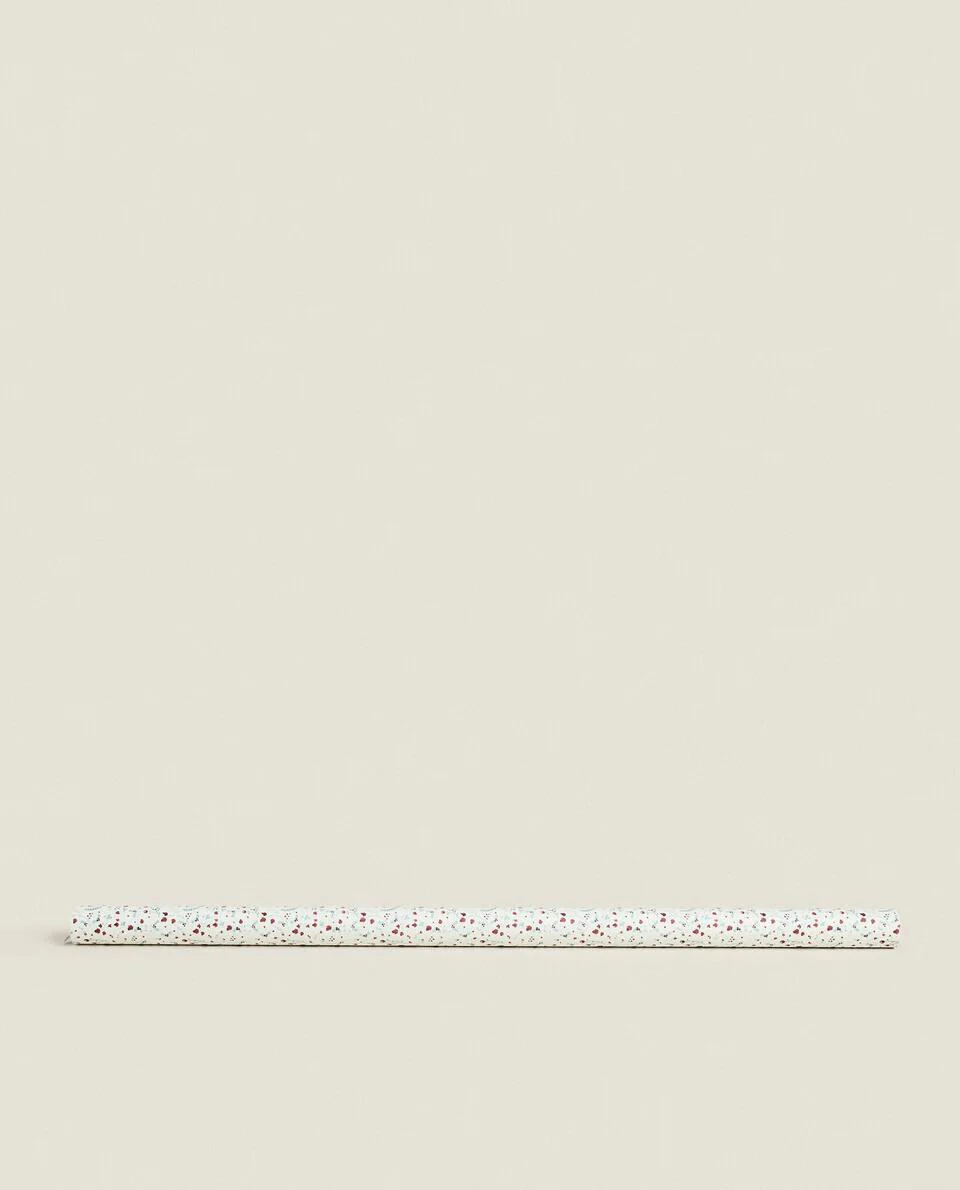 CHRISTMAS FLOWERS WRAPPING PAPER