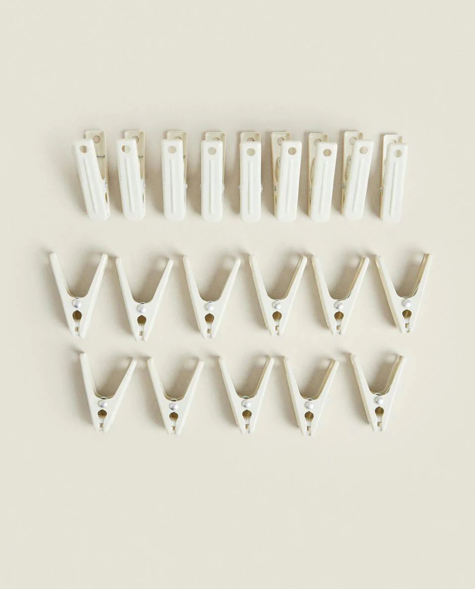 CLOTHES PEGS (PACK OF 20)