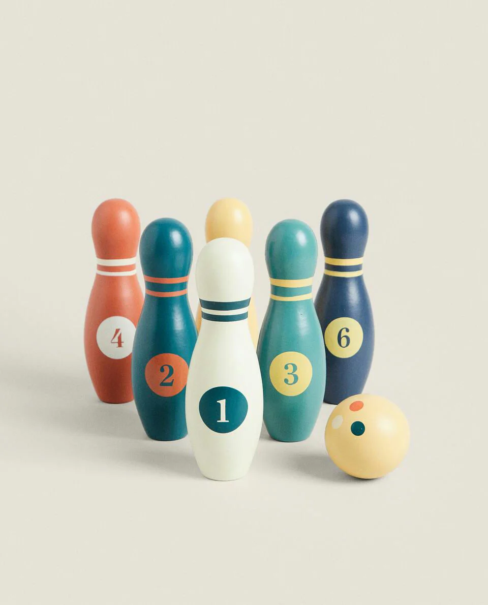 CHILDREN'S LE PETIT NICOLAS BOWLING SET