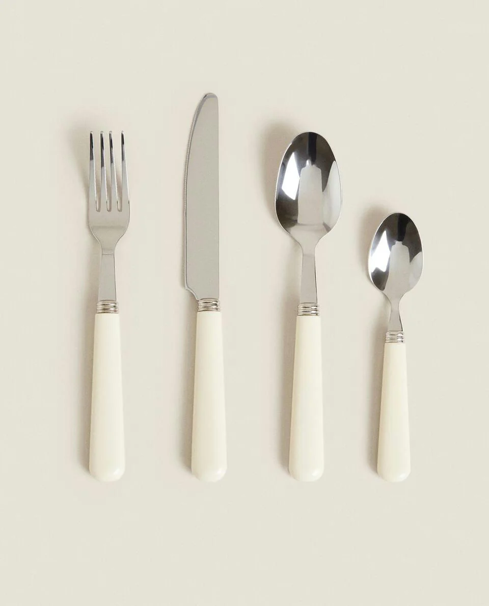 CUTLERY SET WITH HANDLE DETAIL (SET OF 4)