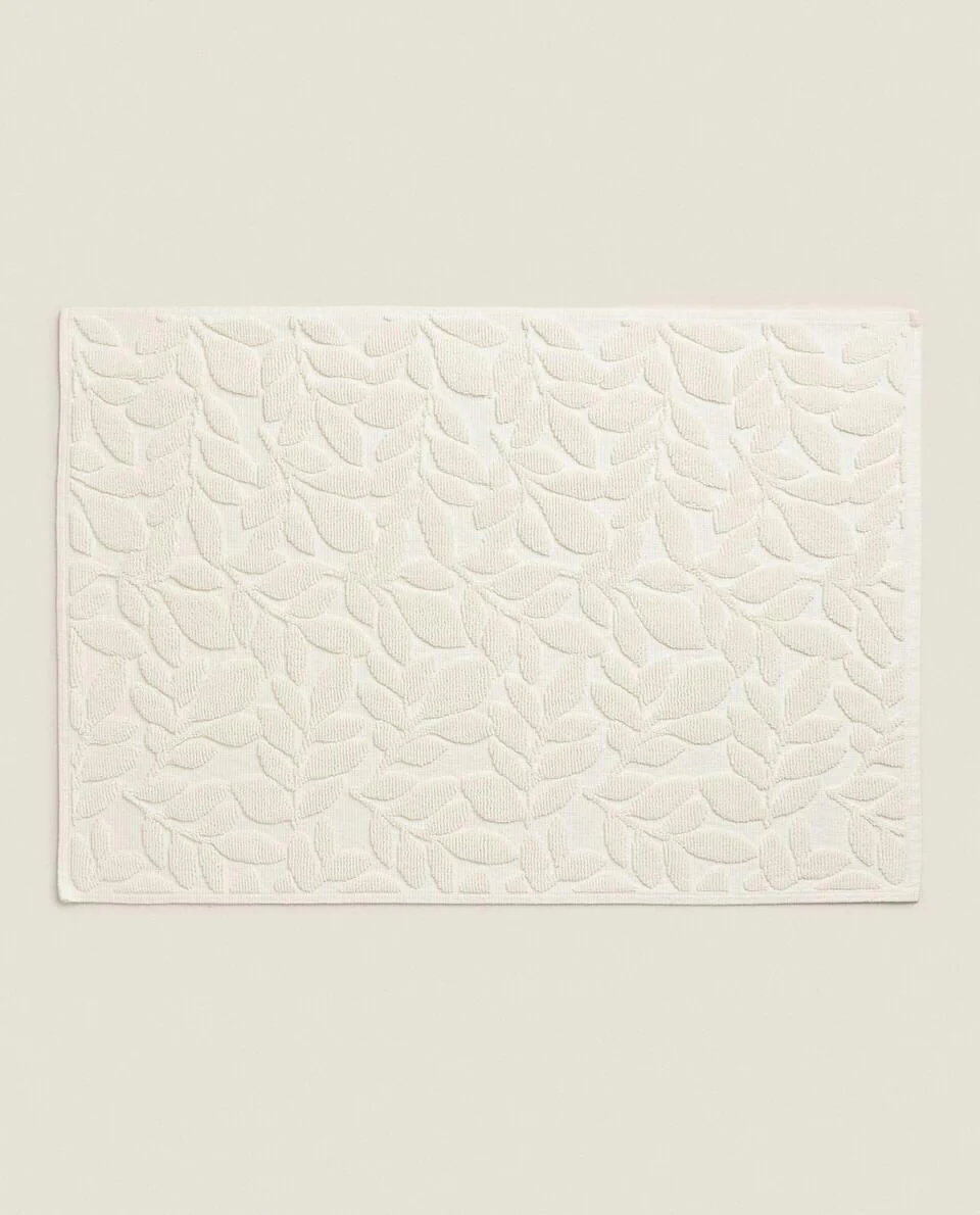 VEGETABLE JACQUARD BATH MAT