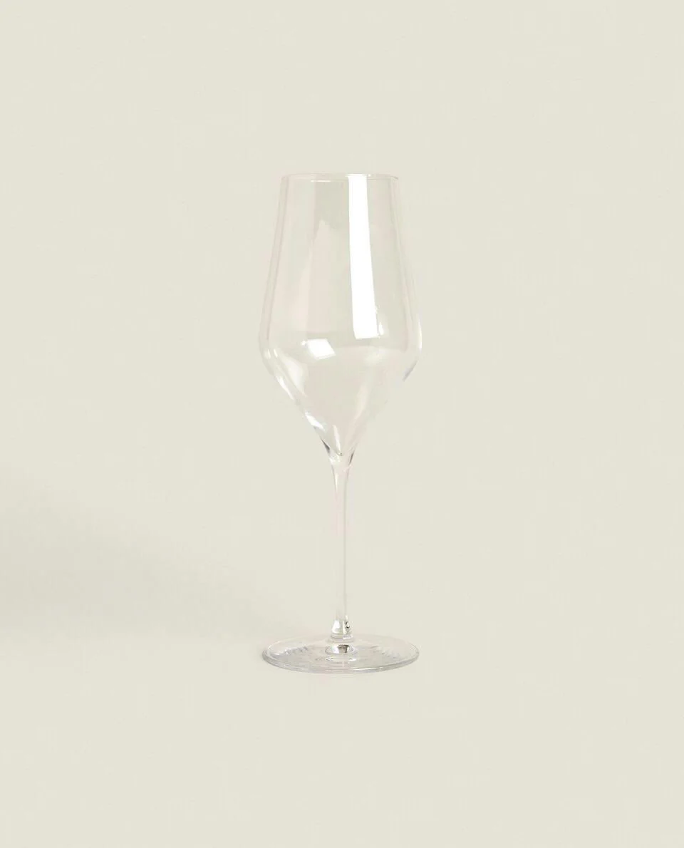 PLAIN CRYSTALLINE WINE GLASS