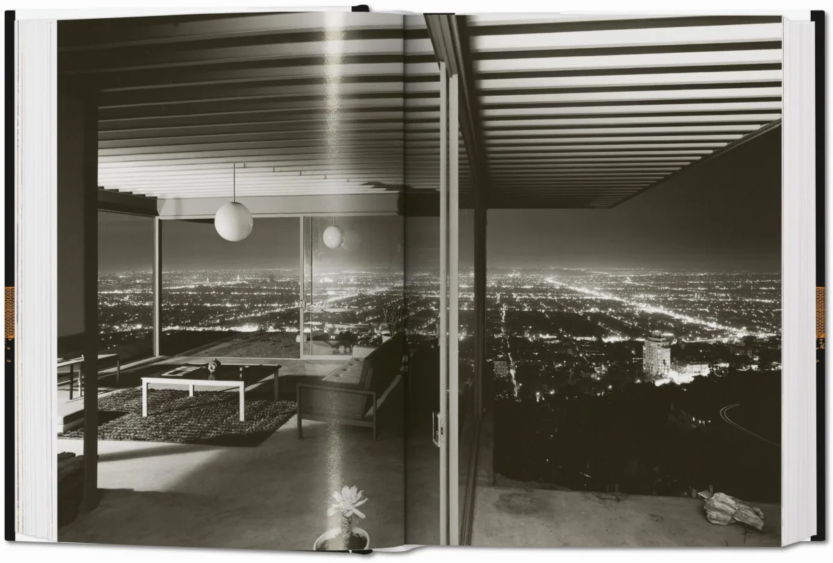 Case Study Houses. The Complete CSH Program 1945-1966. 45th Ed.