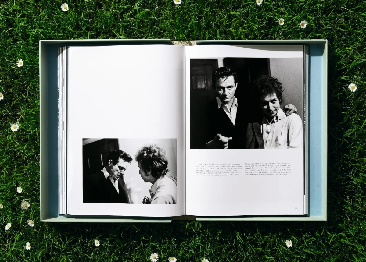 Daniel Kramer. Bob Dylan. Art Edition No. 1–100 ‘Bob Dylan with Dark Glasses, NYC’