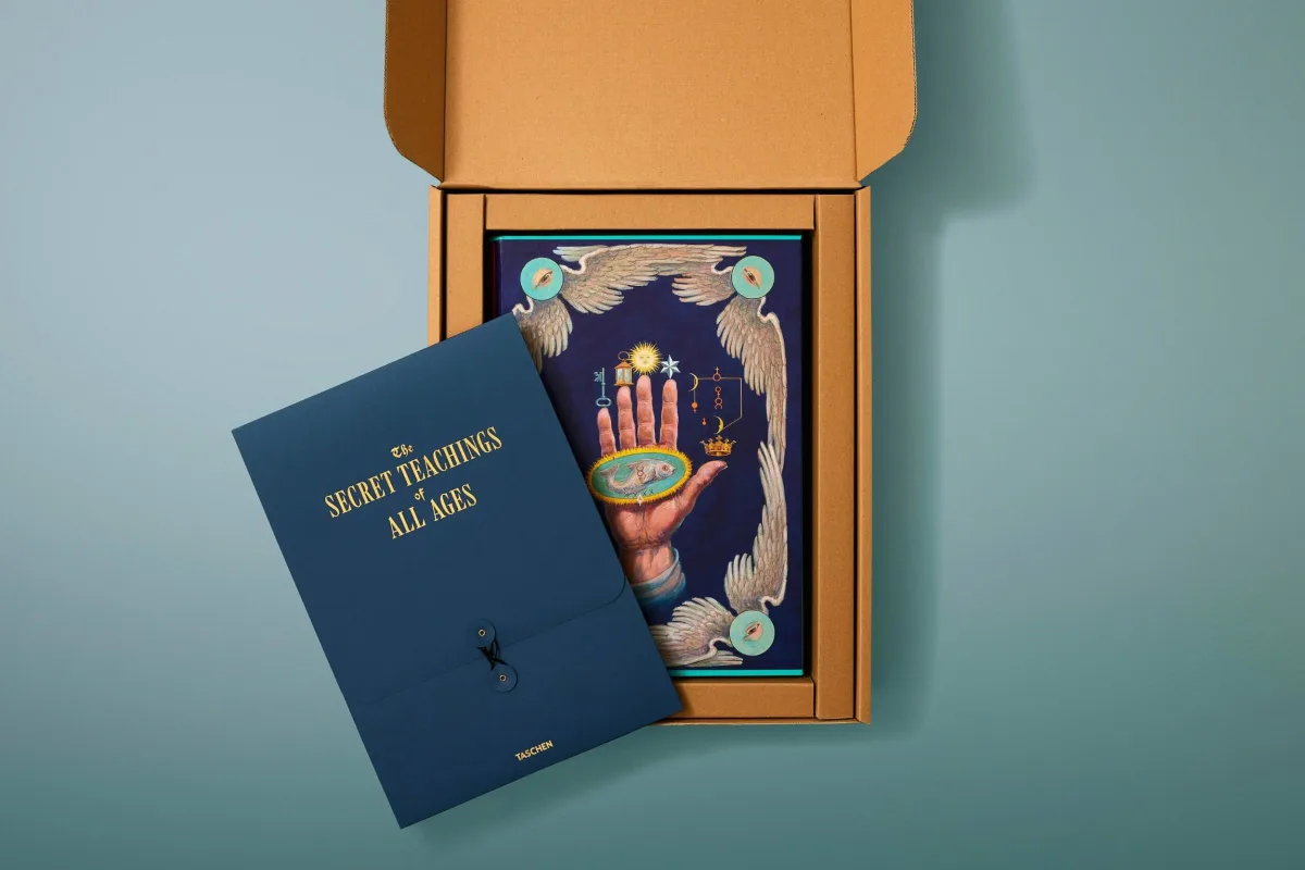 Manly Palmer Hall. Secret Teachings of all Ages