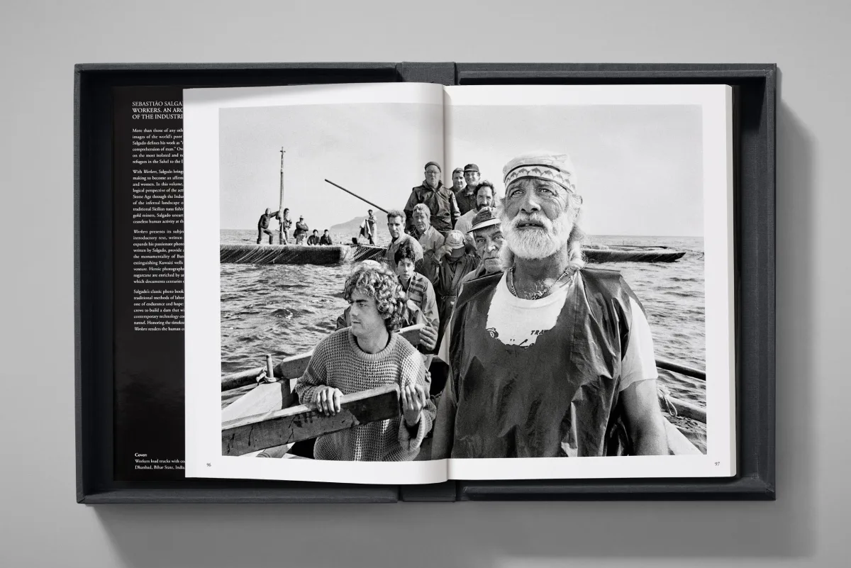 Sebastião Salgado. Workers. Art Edition No. 1–100 ‘Fishermen, Trapani, Italy, 1991’