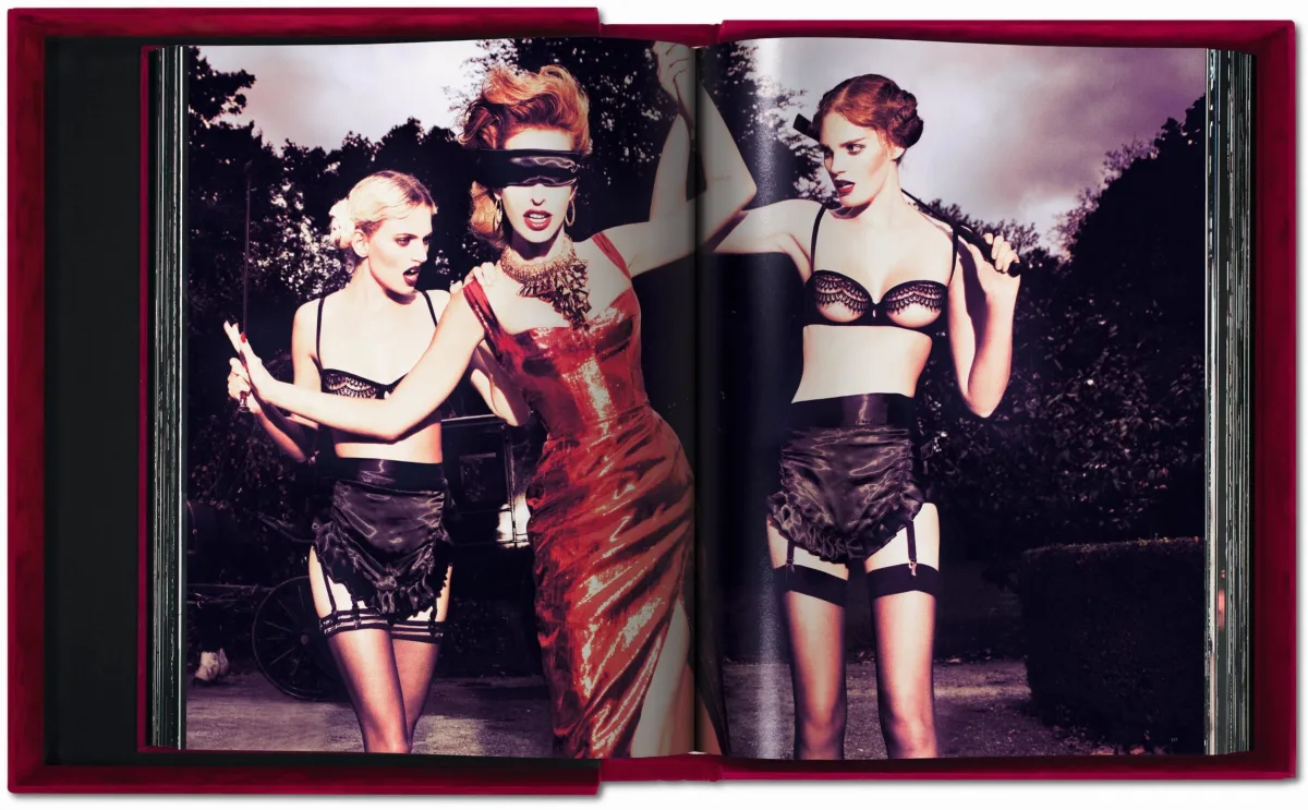 Ellen von Unwerth. The Story of Olga. Art Edition No. 1–125 ‘Servants’