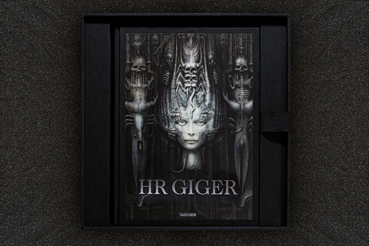 HR Giger. Art Edition No. 101–200 ‘Relief’