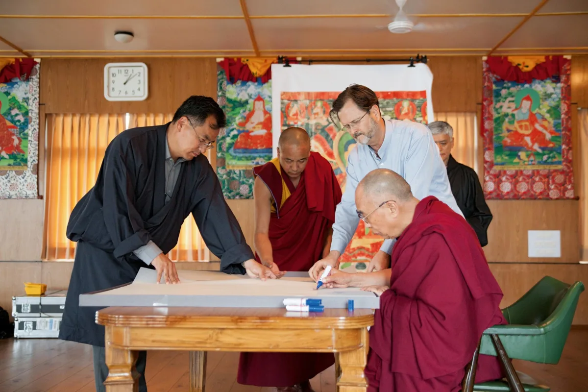 Thomas Laird. Murals of Tibet. Art Edition No. 1–40 ‘Buddha Shakyamuni, Gyantse Kumbum (ca. 1420)’