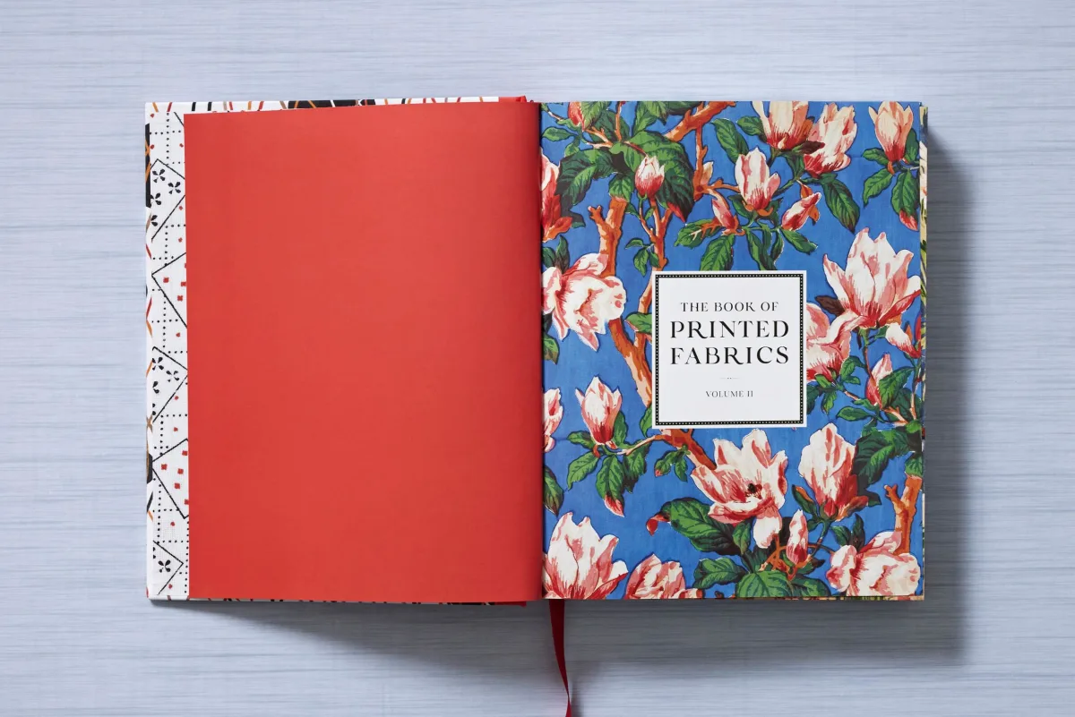 The Book of Printed Fabrics. From the 16th century until today