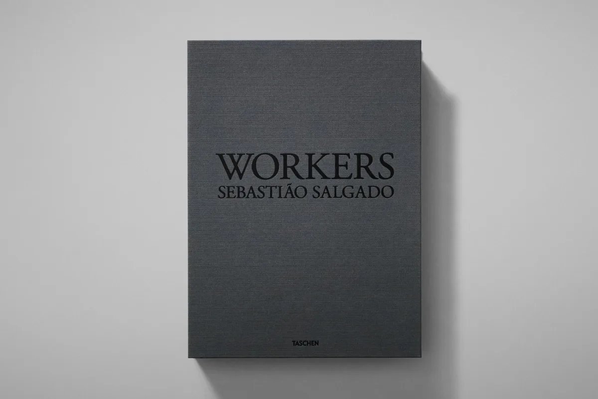 Sebastião Salgado. Workers. Art Edition No. 1–100 ‘Fishermen, Trapani, Italy, 1991’